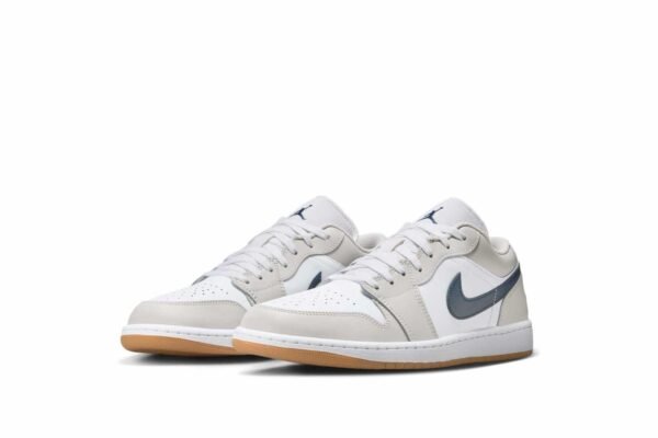 Air Jordan 1 Low 'Midnight Navy Neutral Grey' 553558-146
