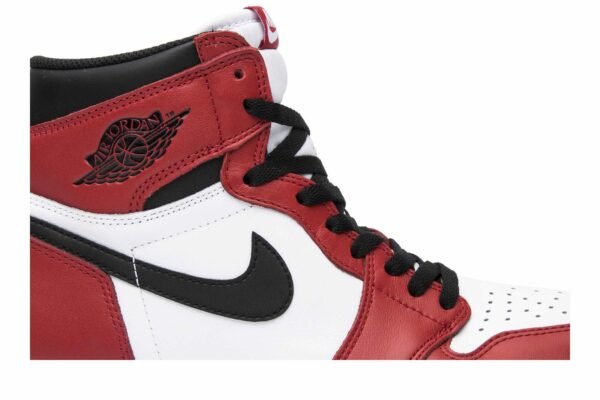 Air Jordan 1 Retro High OG 'Chicago' 2015 555088-101