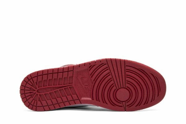 Air Jordan 1 Retro High OG 'Chicago' 2015 555088-101