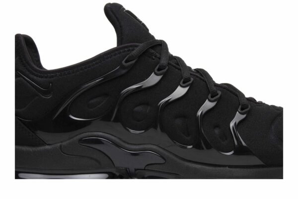 Air VaporMax Plus 'Triple Black' 924453-004