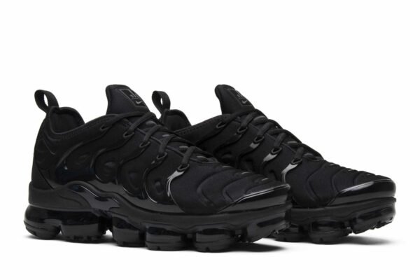 Air VaporMax Plus 'Triple Black' 924453-004