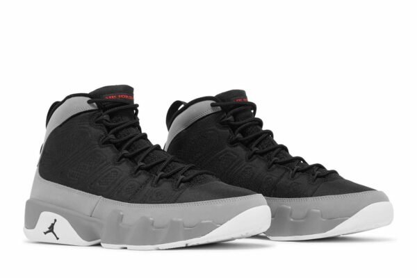 Air Jordan 9 Retro 'Particle Grey' CT8019-060