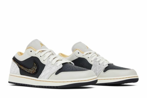 DV1762-001-8.jpg Air Jordan 1 Low SE 'Beaded Swoosh' DV1762-001