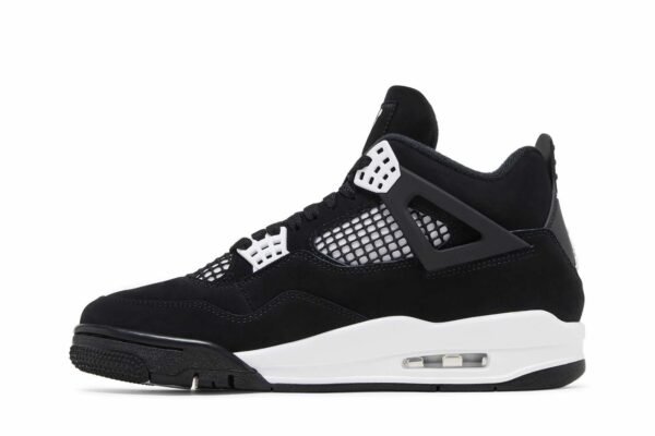 Air Jordan 4 Retro 'White Thunder' FQ8138-001