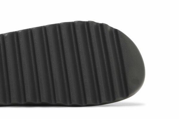 Adidas Yeezy Slide 'Dark Onyx' ID5103